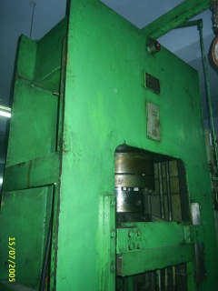 Transfer Moulding Machine